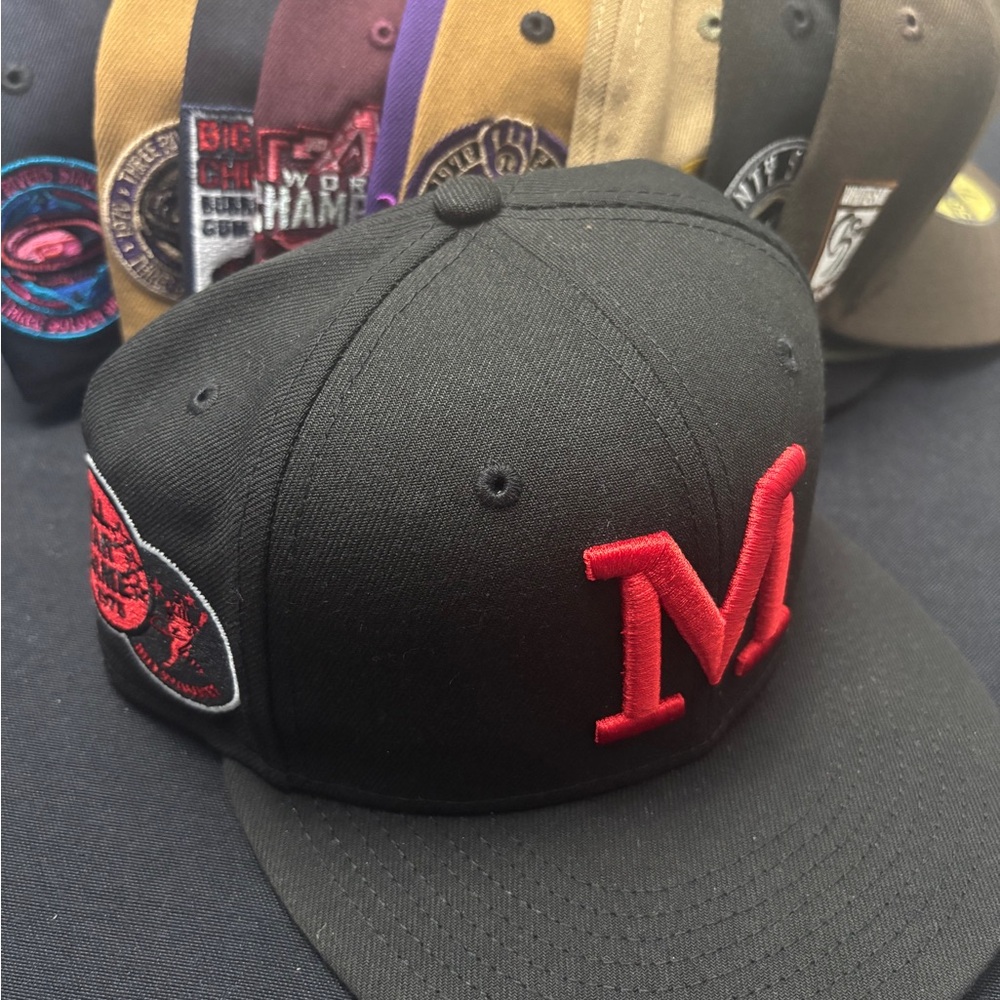 Milwaukee Brewers Black and Red Hat